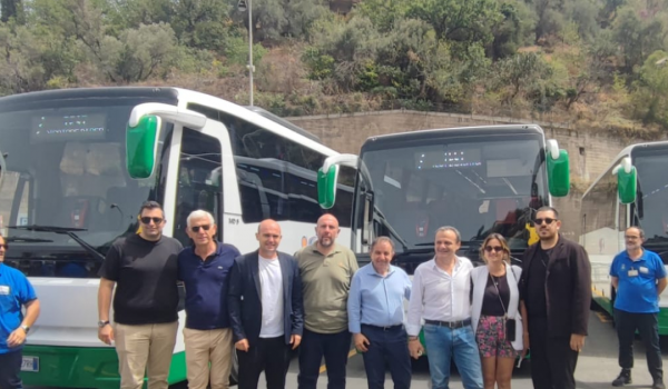 Taormina, presentati tre nuovi autobus
