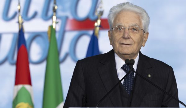 Bambino di Alì Terme spedisce una lettera a Mattarella, il Capo dello Stato risponde